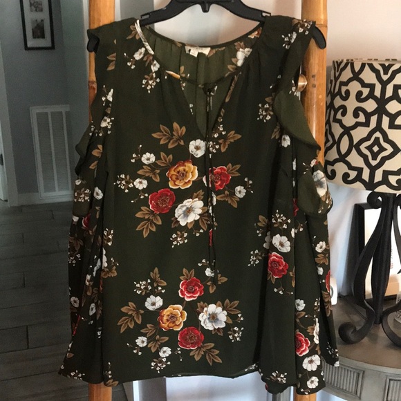 Umgee Tops - Umgee Floral Cold Shoulder Bell Sleeved Blouse MED